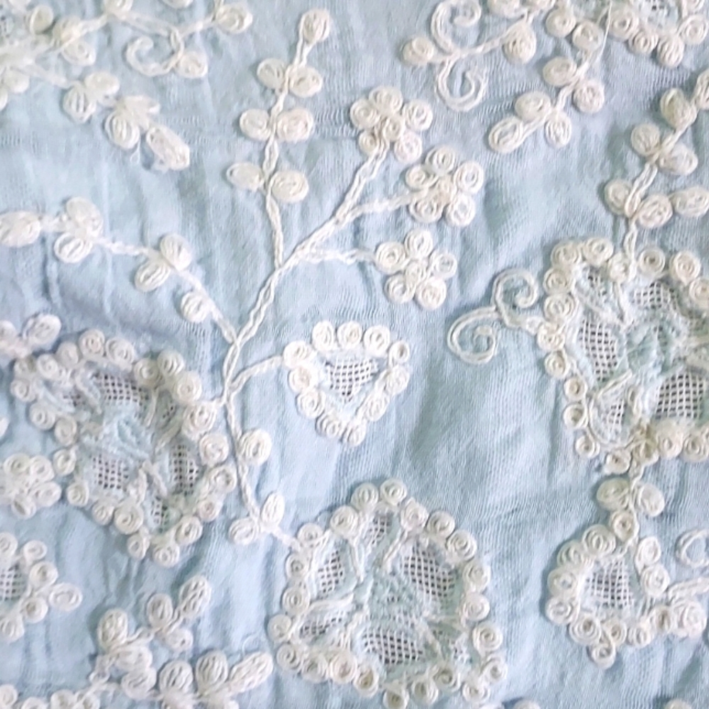 Zara embroidered shirt - Picture 3 of 6